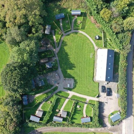 Modern Studio Apartment Set Beneath The Black Mountains A Stones Throw From The Offas Dyke Path Clodock Kültér fotó