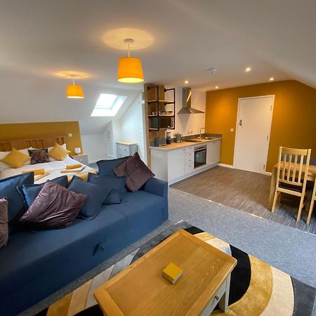 Modern Studio Apartment Set Beneath The Black Mountains A Stones Throw From The Offas Dyke Path Clodock Kültér fotó