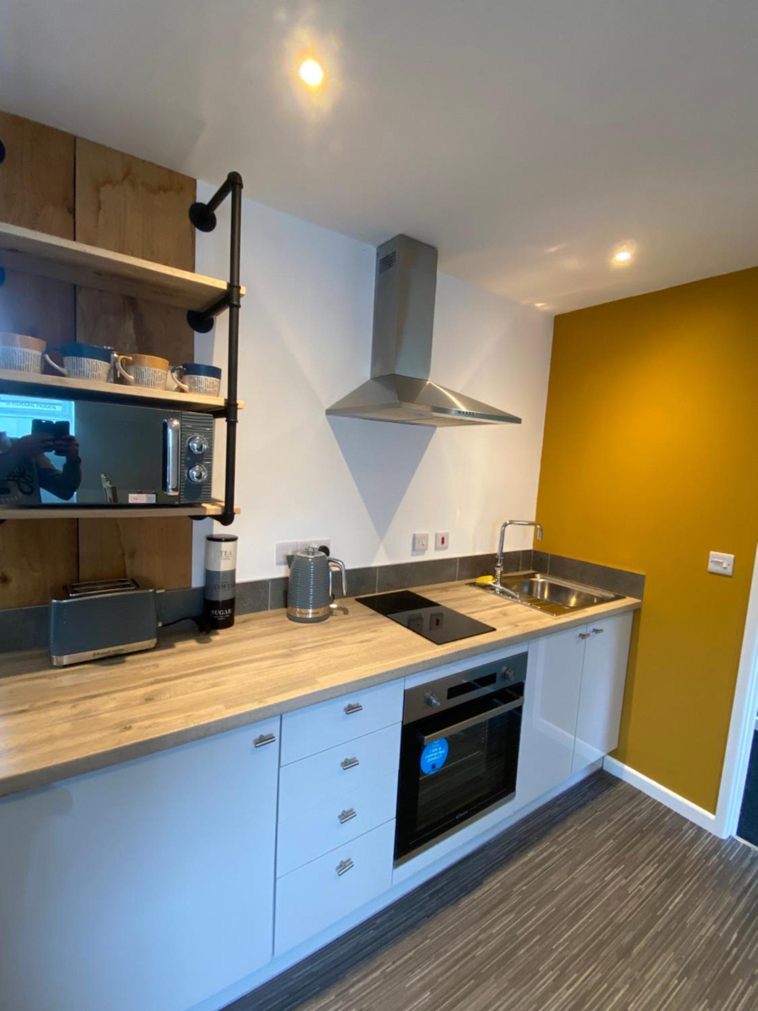 Modern Studio Apartment Set Beneath The Black Mountains A Stones Throw From The Offas Dyke Path Clodock Kültér fotó