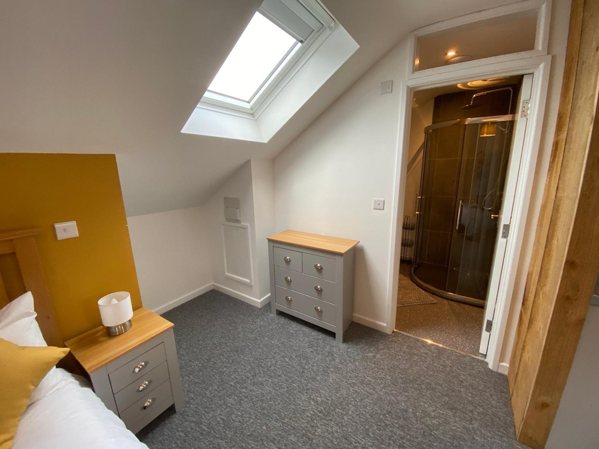 Modern Studio Apartment Set Beneath The Black Mountains A Stones Throw From The Offas Dyke Path Clodock Kültér fotó